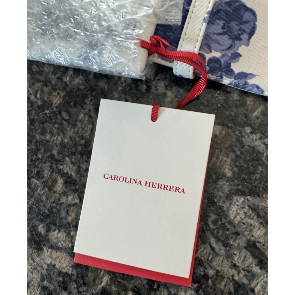 Carolina Herrera Blue White Floral Wide Belt Made in Italy Fabric Leather New XL - Picture 4 of 6